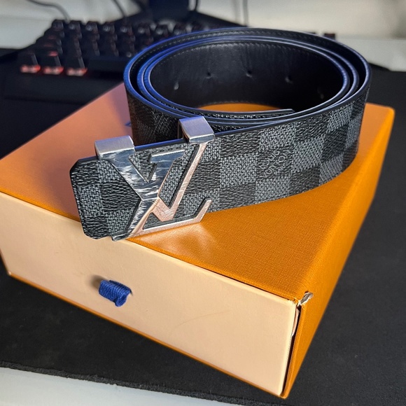 Louis Vuitton Belt and Box Checkers Print - Picture 1 of 3